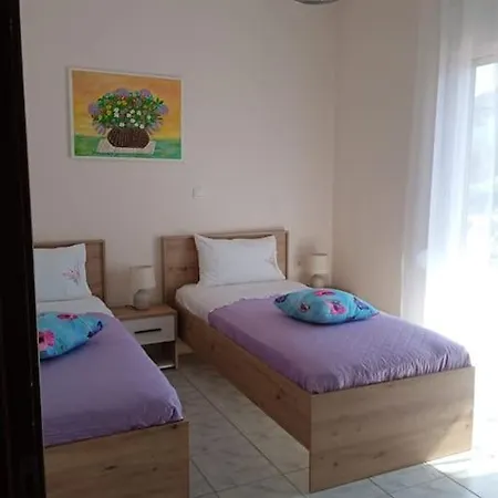 The Sunny House Nyaraló Kritharia