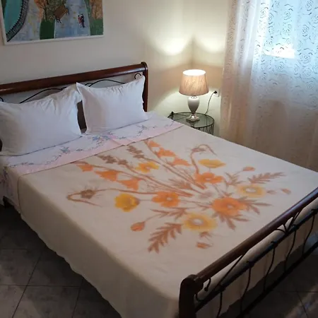 The Sunny House Nyaraló Kritharia